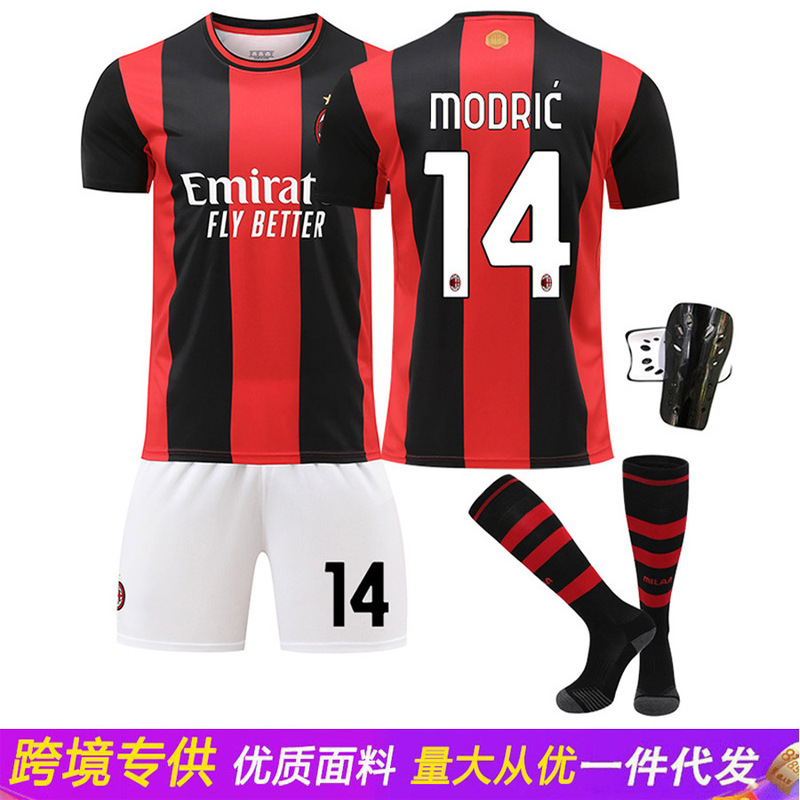 2627AC Milan home jersey number 14 Modric, number 11 Ibrahimovic, Pulisic children's football suit for boys 2627AC Milan home jersey number 14 Modric, number 11 Ibrahimovic, Pulisic children's football suit for boys