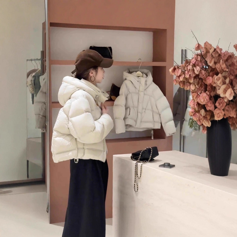 Korean High-End Puff Hooded down Jacket for Women 2025 Winter Hot Style Fashionable Warm and Slim Bread Jacket Top Korean High-End Puff Hooded down Jacket for Women 2025 Winter Hot Style Fashionable Warm and Slim Bread Jacket Top