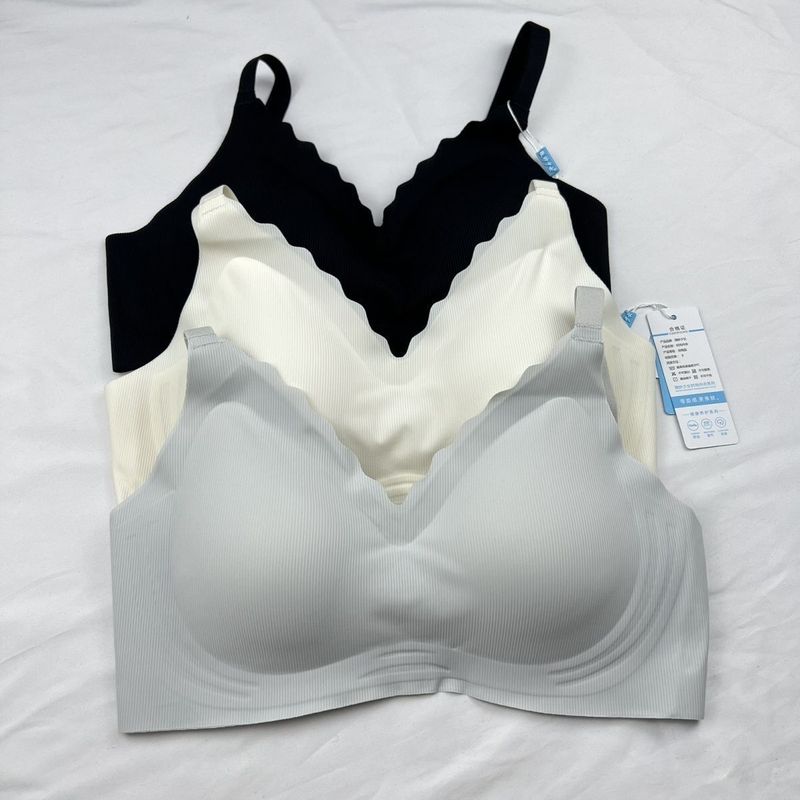 Delicate girl 692 underwear striped seamless wireless ultra-thin fixed integrated 3-button sports underwear