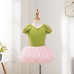 子供のダンス服の女の子の春夏の半袖のナイロンは子供の中国の民族のダンスの体操服のバレエのスカートを練習します。