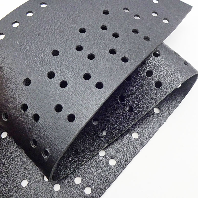 冲孔加工皮革面料打孔圆孔方孔定制不规则孔型孔距 Leather Digital（CNC） Punching Processing