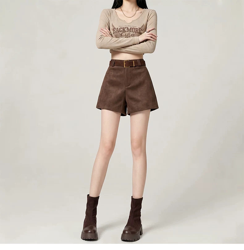 Quần short nữ da lộn cạp cao dáng rộng chữ A kèm thắt lưng — Màu nâu cà phê phối thắt lưng, Đen phối thắt lưng chi tiết 9
