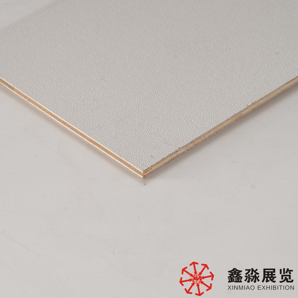 ��̯PVCչ�� ���������ױ���ľ��3���  3.2MMPVC����չ��װ峧