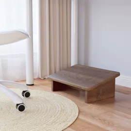 电脑桌;书柜;桌类、茶几