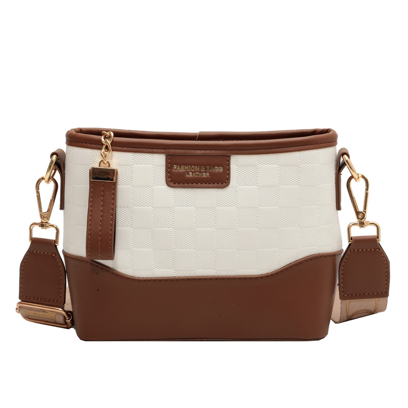 Bolsa de cubo de diamante transfronteriza para mujeres otoño / invierno 2025 nuevo cinturón ancho bolso de hombro bolso de viaje de moda