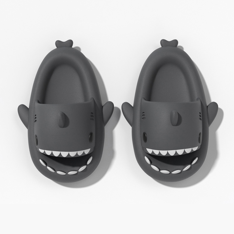 Sandalias para niños de tiburón transfronterizo sandalias niños 2023 de verano nuevos niños EVA Luz de mierda sensación casa zapatillas niñas