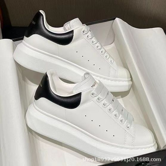 High-Quality Replica Shoes from Putian, Mcqueen White Sneakers for Men and Women, Casual Couple's Sneakers, Thick-Soled, Height-Increasing, Genuine