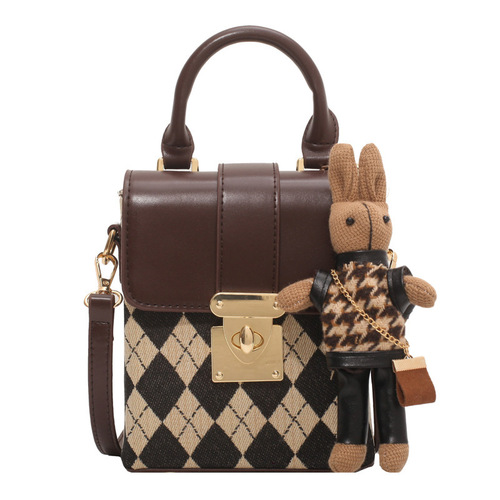 French niche design bag 2024 spring new women's bag popular crossbody bag internet celebrity handheld small square bag