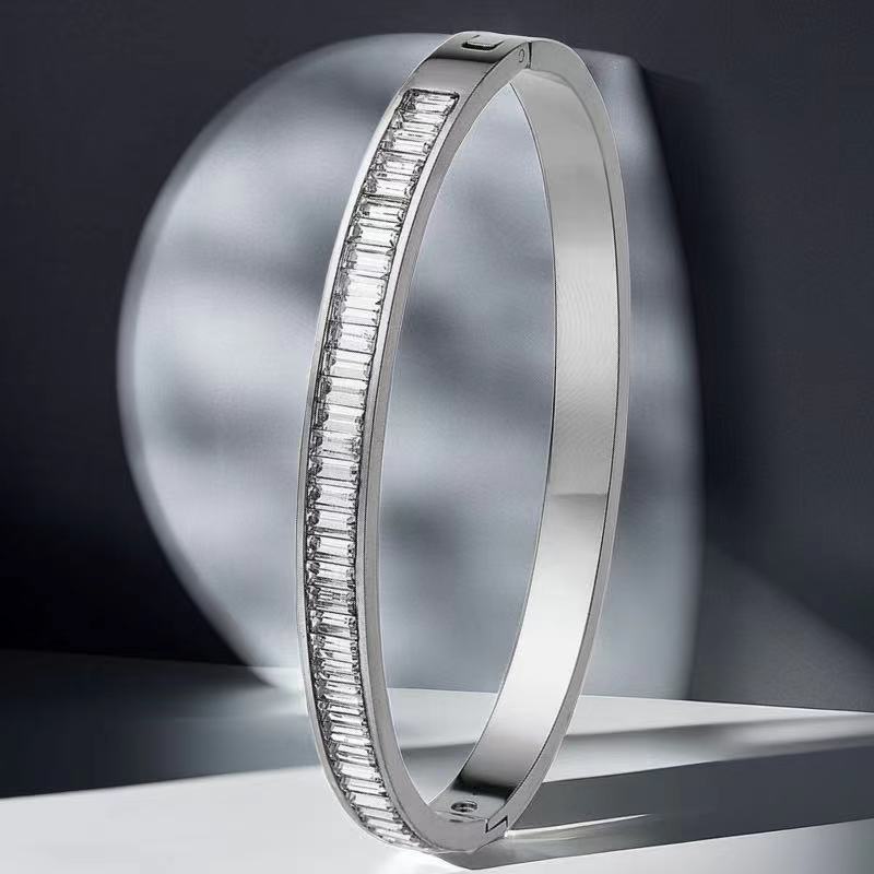 Pulsera de acero de titanio para niñas nicho de sentido de alto grado cielo estrellado no se desvanece Diamante-incrustado exquisito diamante ins estilo completo pulsera de diamantes