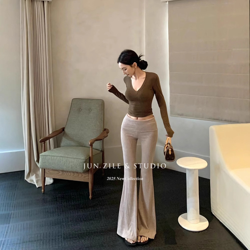 Women's Spring suit Pure Desire Slim-fit Slimming Short V-neck Shoulder Long-sleeved T-shirt Tops Micro-flared Trousers