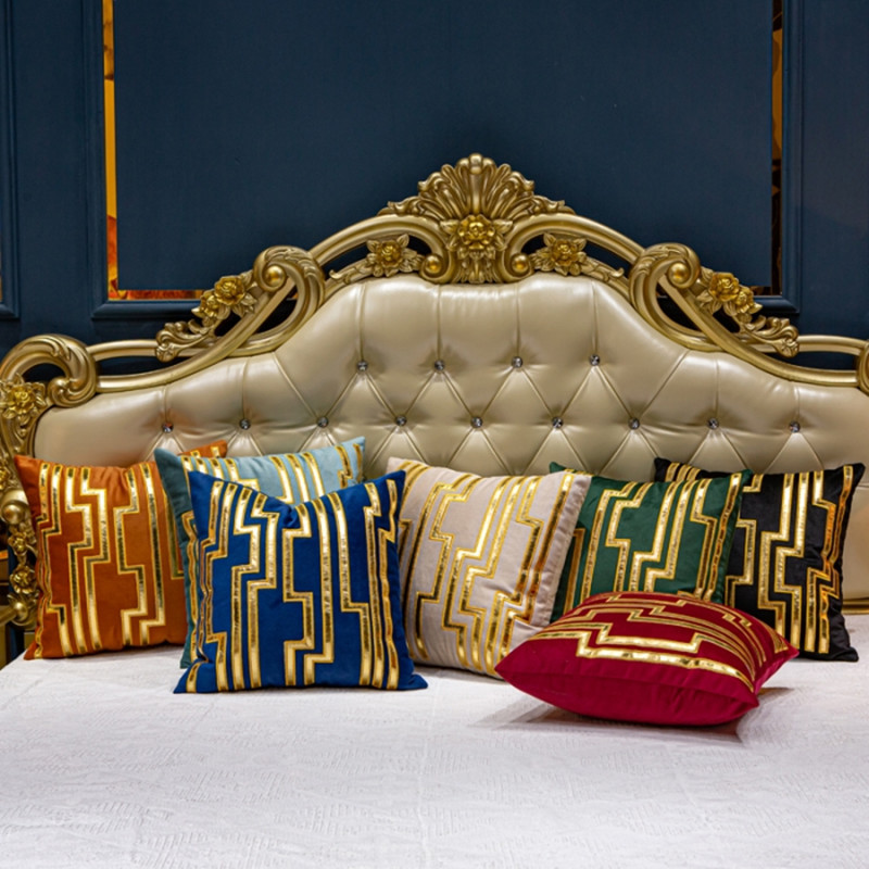 外贸亚马逊出口北欧绣花烫金刺绣抱枕套沙发腰靠靠垫套一件代发