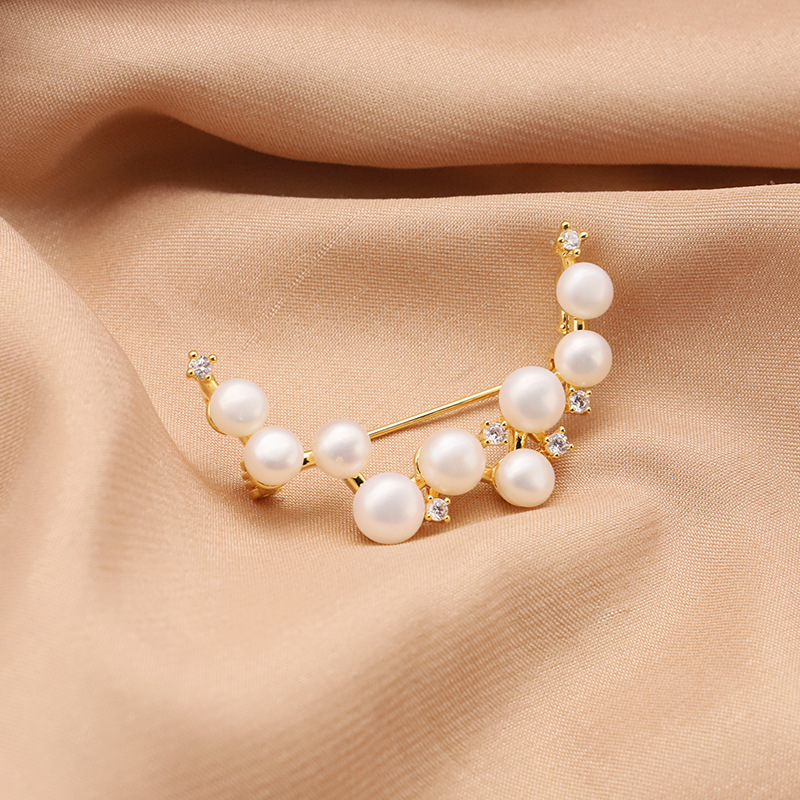 Bienestar Luna Dios perla broche elegante temperamento nicho de alto grado de circón estrella Luna serie ramillete collar pin collar flor image 2