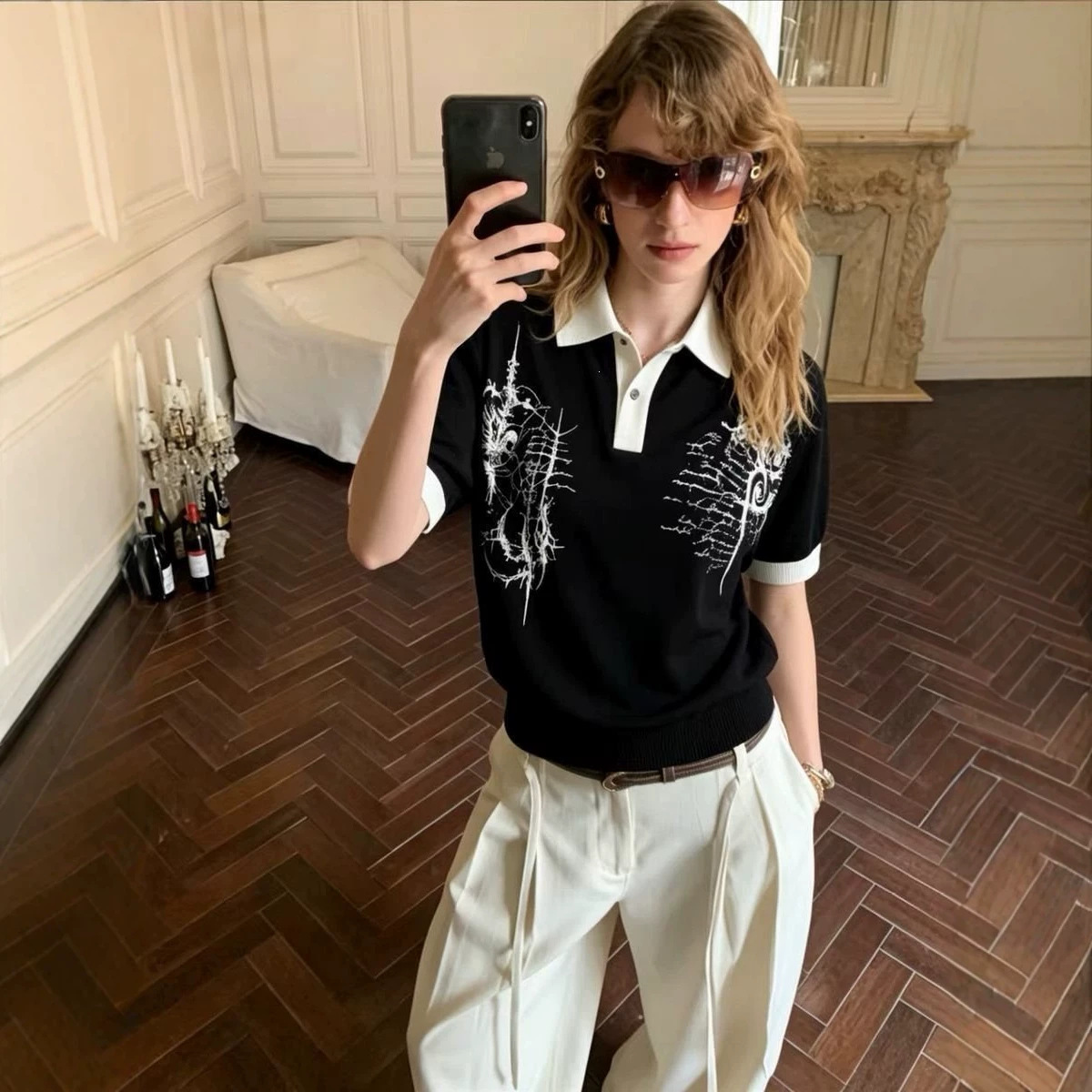 American retro "Church Hymn" cursive knit color-blocked polo shirt with faux two-piece design, elegant old-fashioned style for men and women.