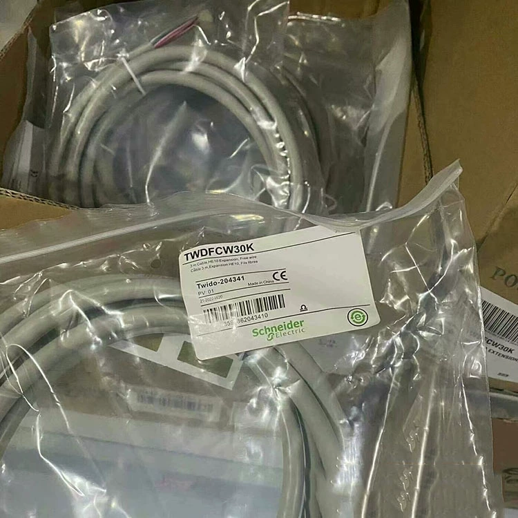 TWDFCW30K/TWDFCW50K/TWDFCW30M сборный кабель удлинительный модуль новый оригинальный подлинный