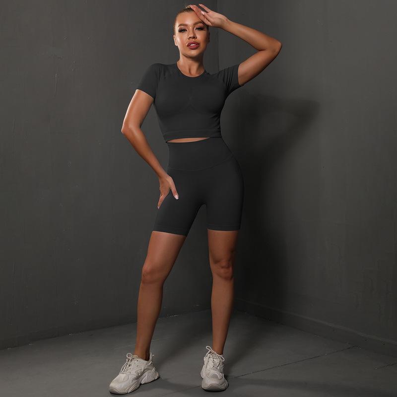 Seamless Peach Hip Solid Color High Elastic Yoga Short Sleeve Shorts Running Sports Fitness Two-Piece Set_voghion.com