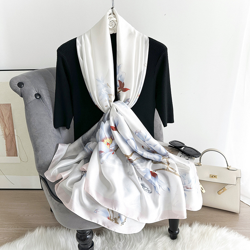 Nueva bufanda de seda para mujer nueva bufanda de playa con chal de satén de seda fina bufanda de viaje decoración de moda bufanda de seda de imitación de todo fósforo