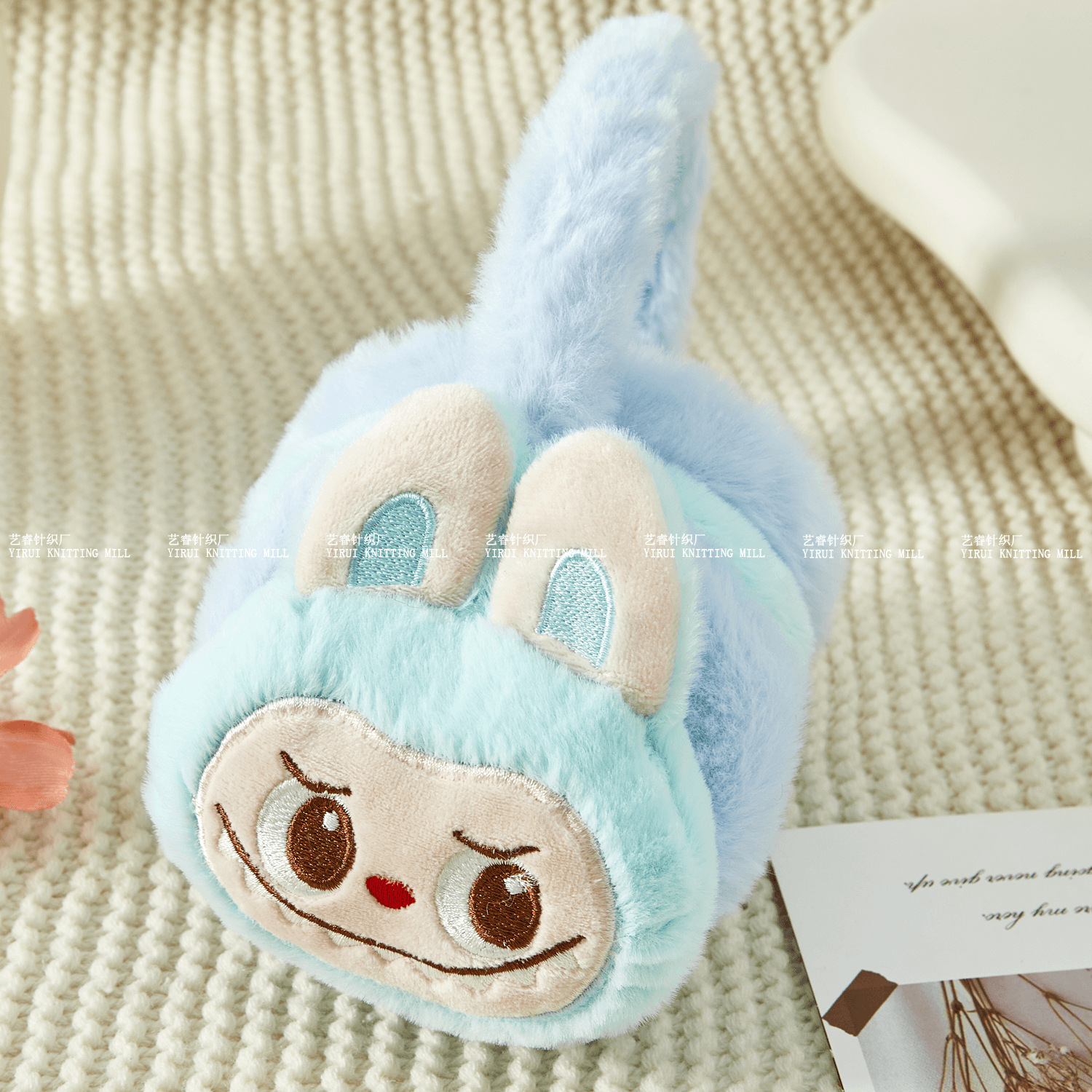 秋冬の新型アニメかわいい布ウサギのぬいぐるみ耳当て学生児童の凍結防止保温耳当て