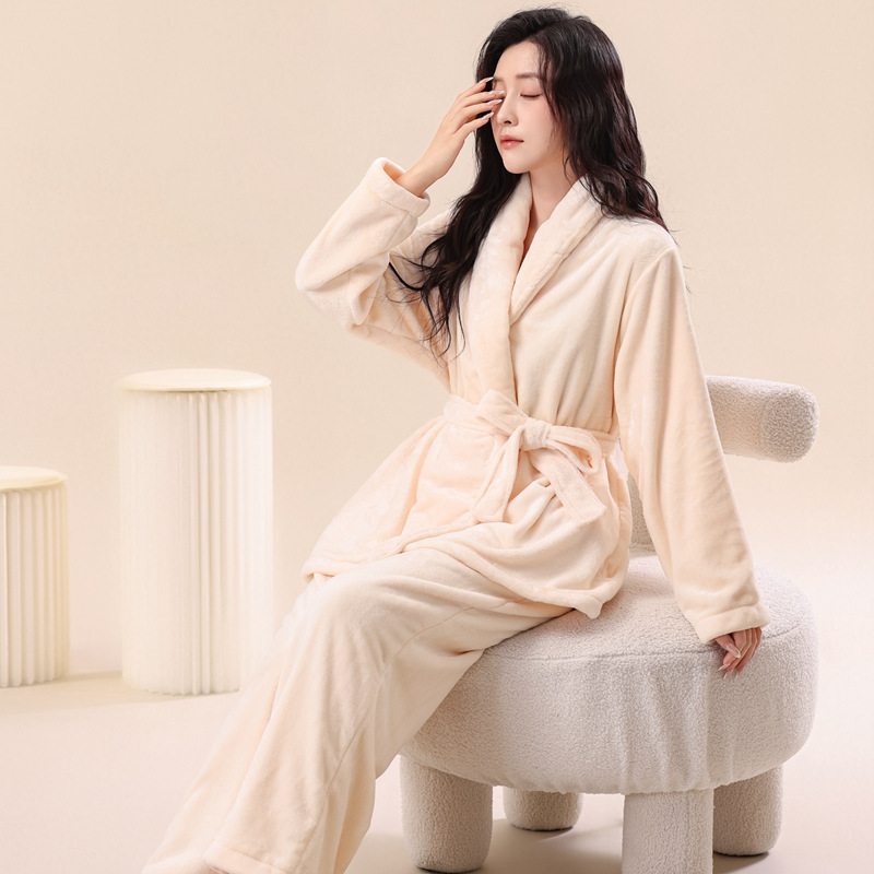 Women's Autumn and Winter Flannel Bathrobe Set, Loose Bathrobe, Coral Fleece Pajamas, Plus-Size Maternity Loungewear Women's Autumn and Winter Flannel Bathrobe Set, Loose Bathrobe, Coral Fleece Pajamas, Plus-Size Maternity Loungewear