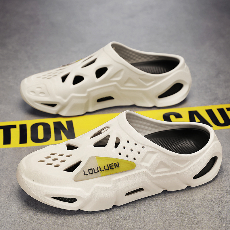 Verano nuevos zapatos con agujeros, zapatillas, zapatos de hombre, zapatos transpirables, zapatos de playa de moda de gran tamaño transfronterizos, zapatos de vadeo, sandalias