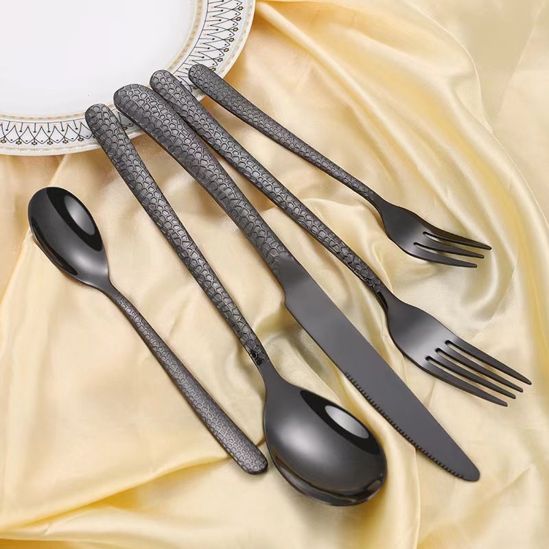 Nuevo estilo transfronterizo vajilla de acero inoxidable Cuchillo, tenedor y cuchara de comida occidental Cuchillo y tenedor de patrón de martillo de luz de luna Cuchillo y tenedor de restaurante occidental de hotel Cuchillo y cuchara de postre