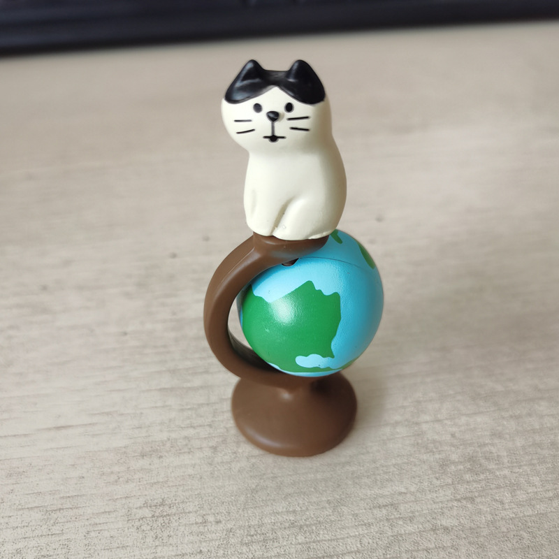 지구본 고양이