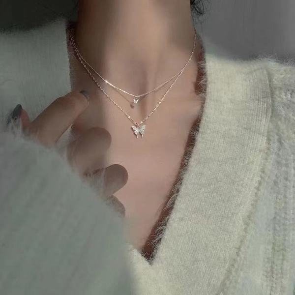 Brand necklace