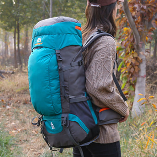 Outdoor mountaineering bag waterproof and wear-resistant travel bag 65 liters large capacity luggage bag hiking and cycling backpack backpack