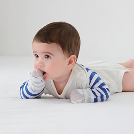 童睡袋;玩偶;围嘴围兜