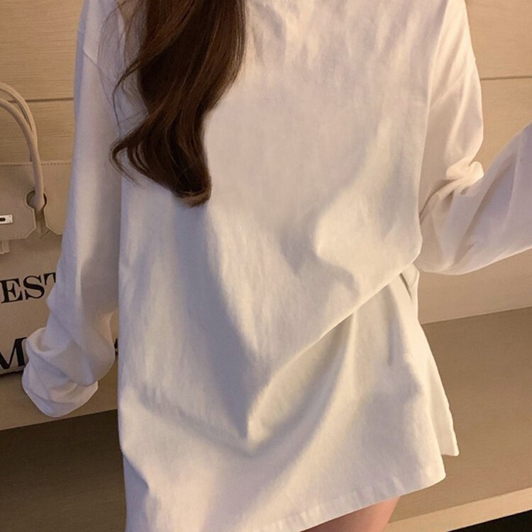 Autumn and Winter White Turtleneck T-Shirt for Women 2026, Loose Fit, Long Sleeve, Versatile Base Layer Top for Students, Trendy Women's Fashion Autumn and Winter White Turtleneck T-Shirt for Women 2026, Loose Fit, Long Sleeve, Versatile Base Layer Top for Students, Trendy Women's Fashion