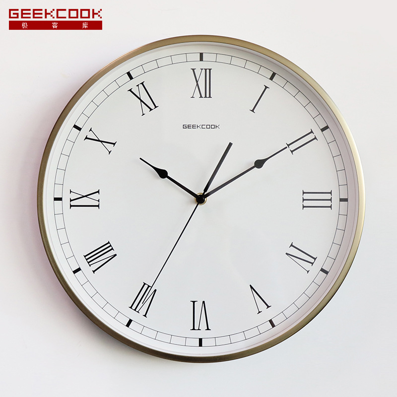 European Metal Wall Clock: Time Flow-Roman Numerals Simple Baking Paint Electroplated Brass Gold Metal Clock