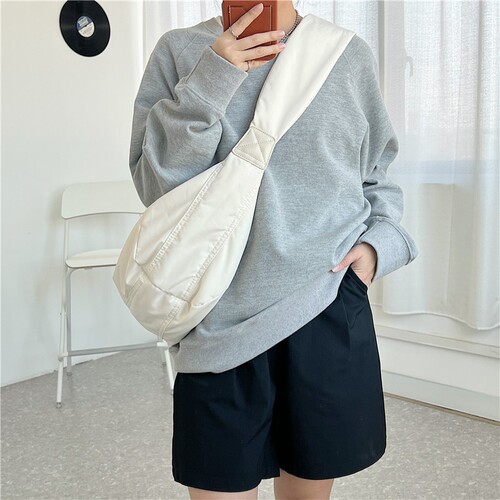 Korean large-capacity wide-shoulder canvas crossbody bag for women, ins minority design, folded dumpling bag, single-shoulder bag