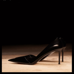 Lilyweishoes [Yuppie Girl] Pointed-Toe Elegant High-Heeled Shoes for Women with Shallow Mouth Banquet Shoes That Will Not Tire Your Feet