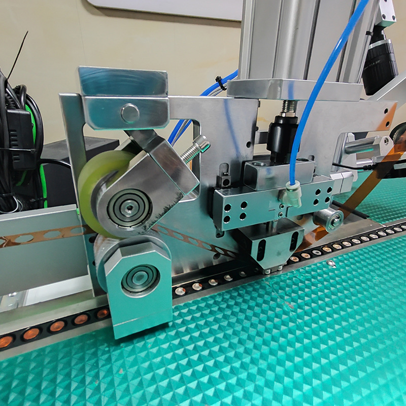 Упаковочная машина Longfang Precision полуавтоматическая