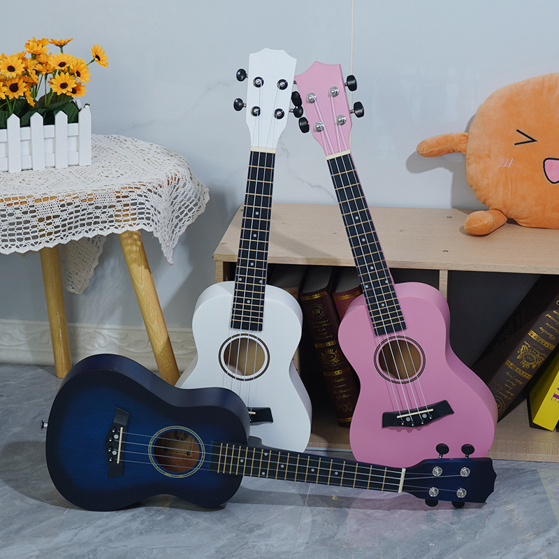 (Cross-border trading), practice for beginners, ukulele with a score, wooden guitar, 23 inch 4