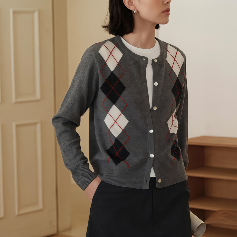Peach Minimalist Wardrobe Intellectual Miu Style Commuting Diamond Pattern Wool Knit Cardigan Women's Early Spring Top Peach Minimalist Wardrobe Intellectual Miu Style Commuting Diamond Pattern Wool Knit Cardigan Women's Early Spring Top