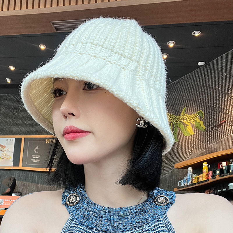 8301 밀크 화이트