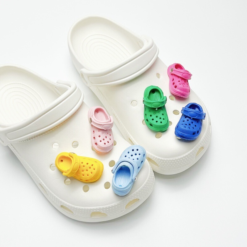 Popular on Xiaohongshu: Colorful mini clog shoe charms, cute little slipper DIY decorations, versatile shoe buckles