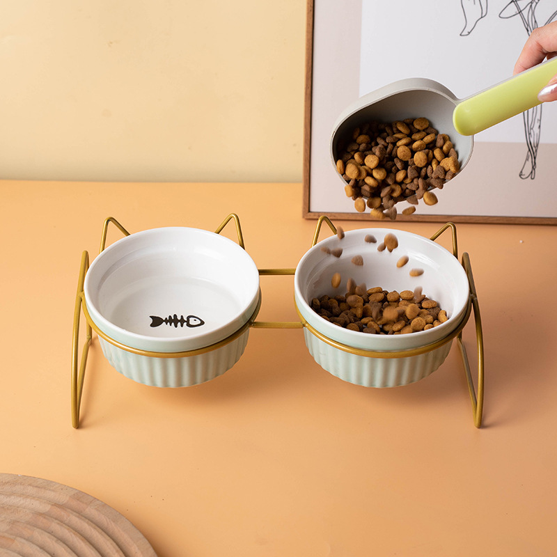 Fábrica al por mayor de cerámica gato comida tazón cuello protección diseño bebedero gato arroz tazón doble tazón antidetonante perro tazón de comida