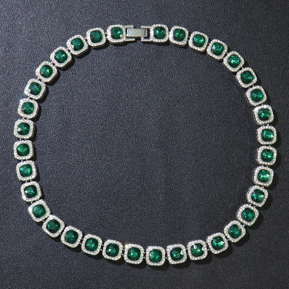 Hip-Hop Vierkante Volledige Diamant Groene Rots Candy Ketting Coole Streetdance Motorfiets Stijl Sleutelbeen Halsketting_voghion.com