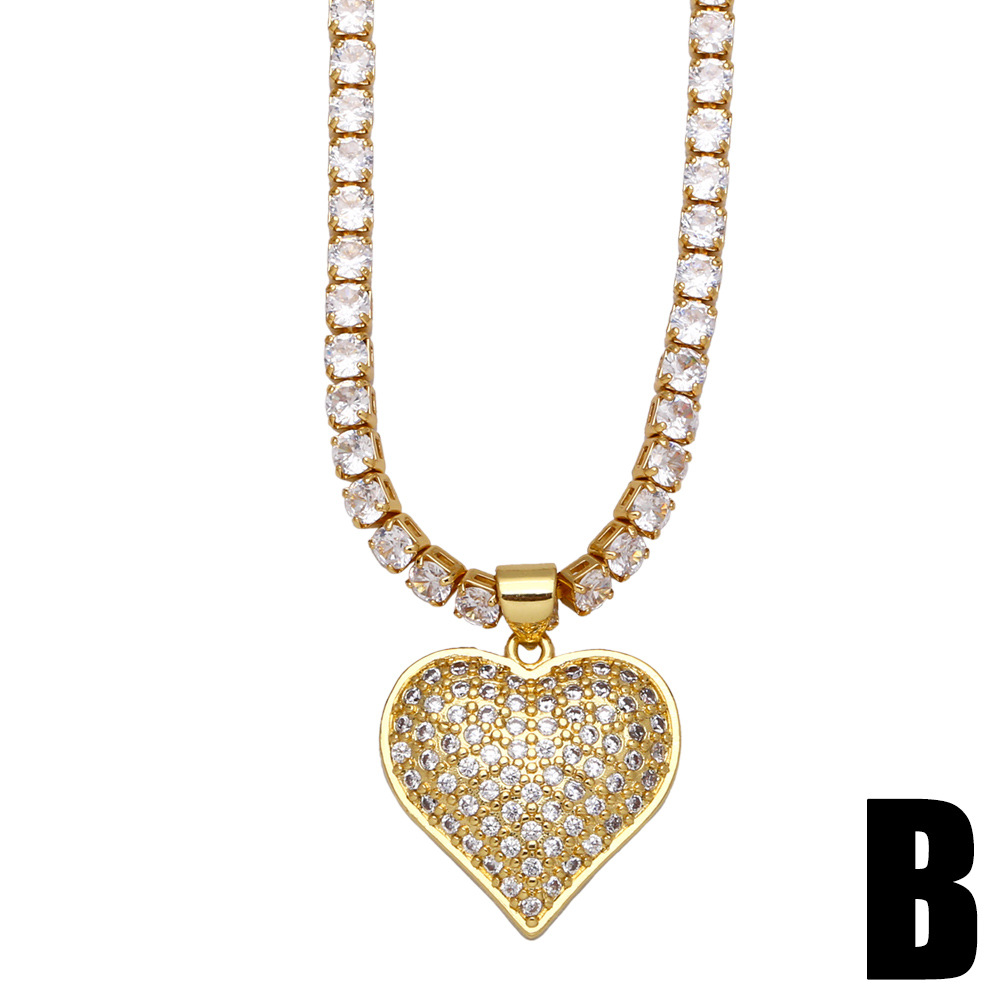 New Simple Necklace Fashion Heart-shaped Hollow Zircon Pendant Necklace display picture 4