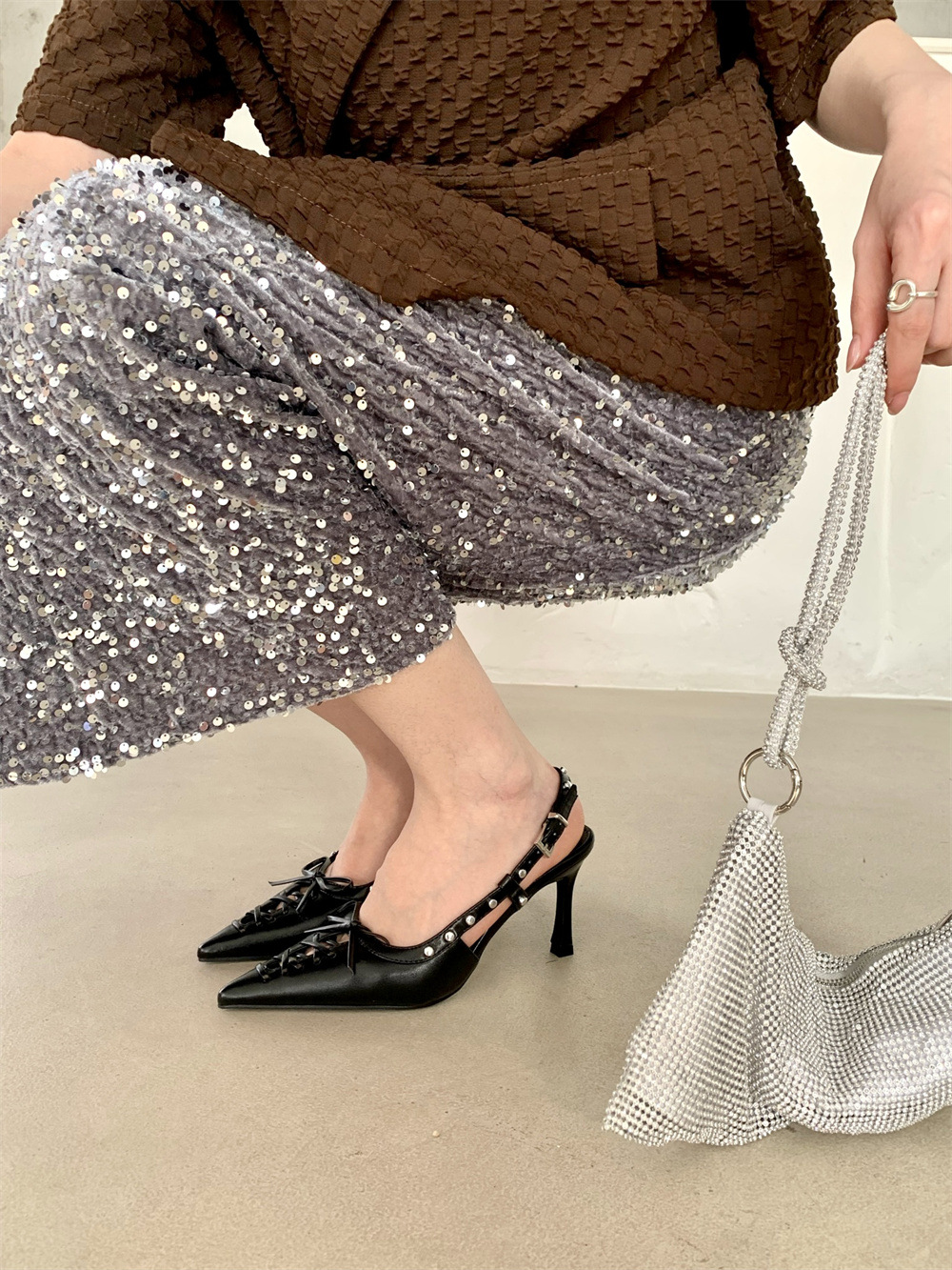 2024 New Spring Shoes European and American Pointed Toe Thin Heels Shallow Mouth Fashion Thin Front Straps and Back Vacuum Sandals_voghion.com