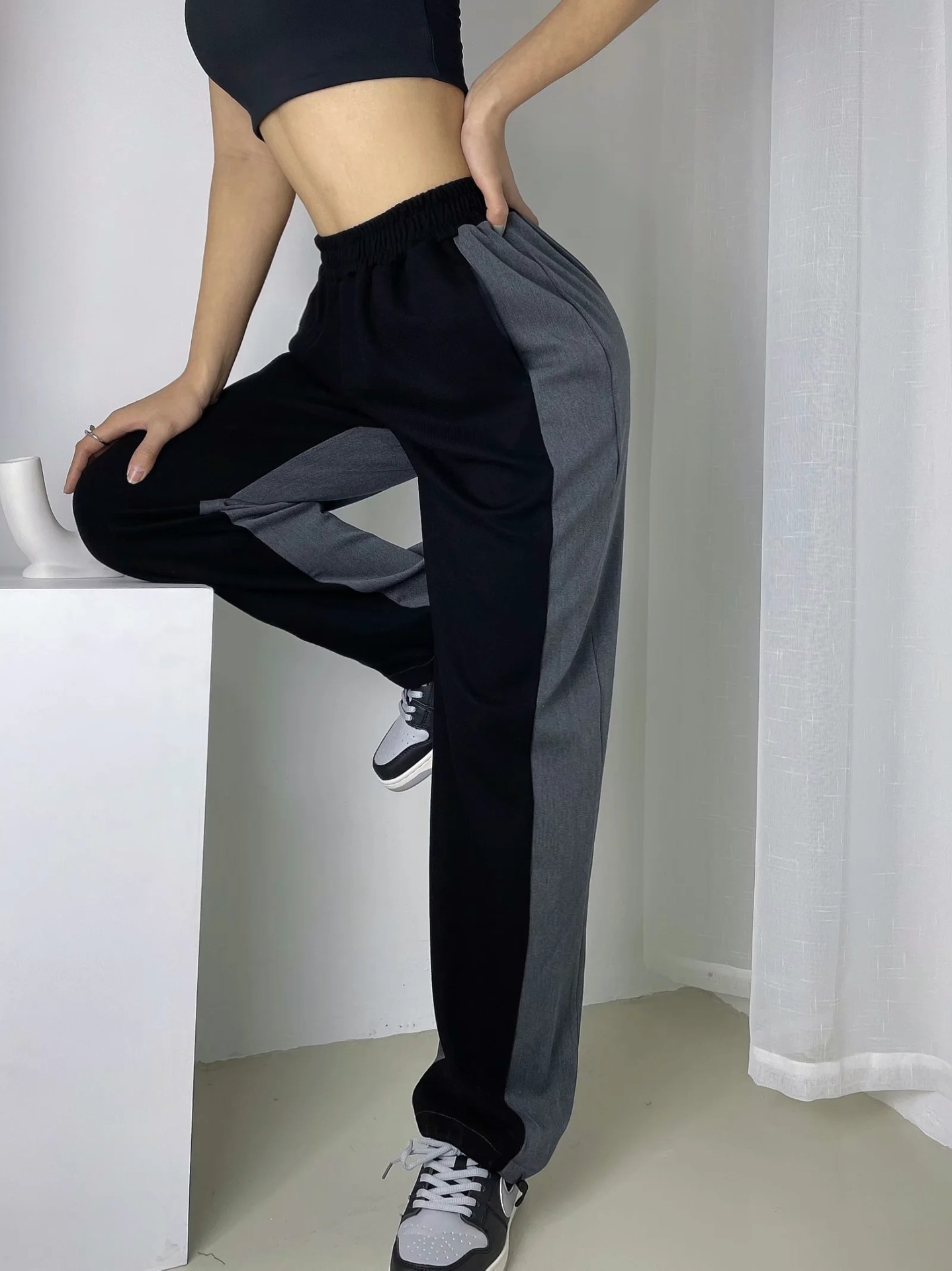 contrast stitching sports pants NSHS23445