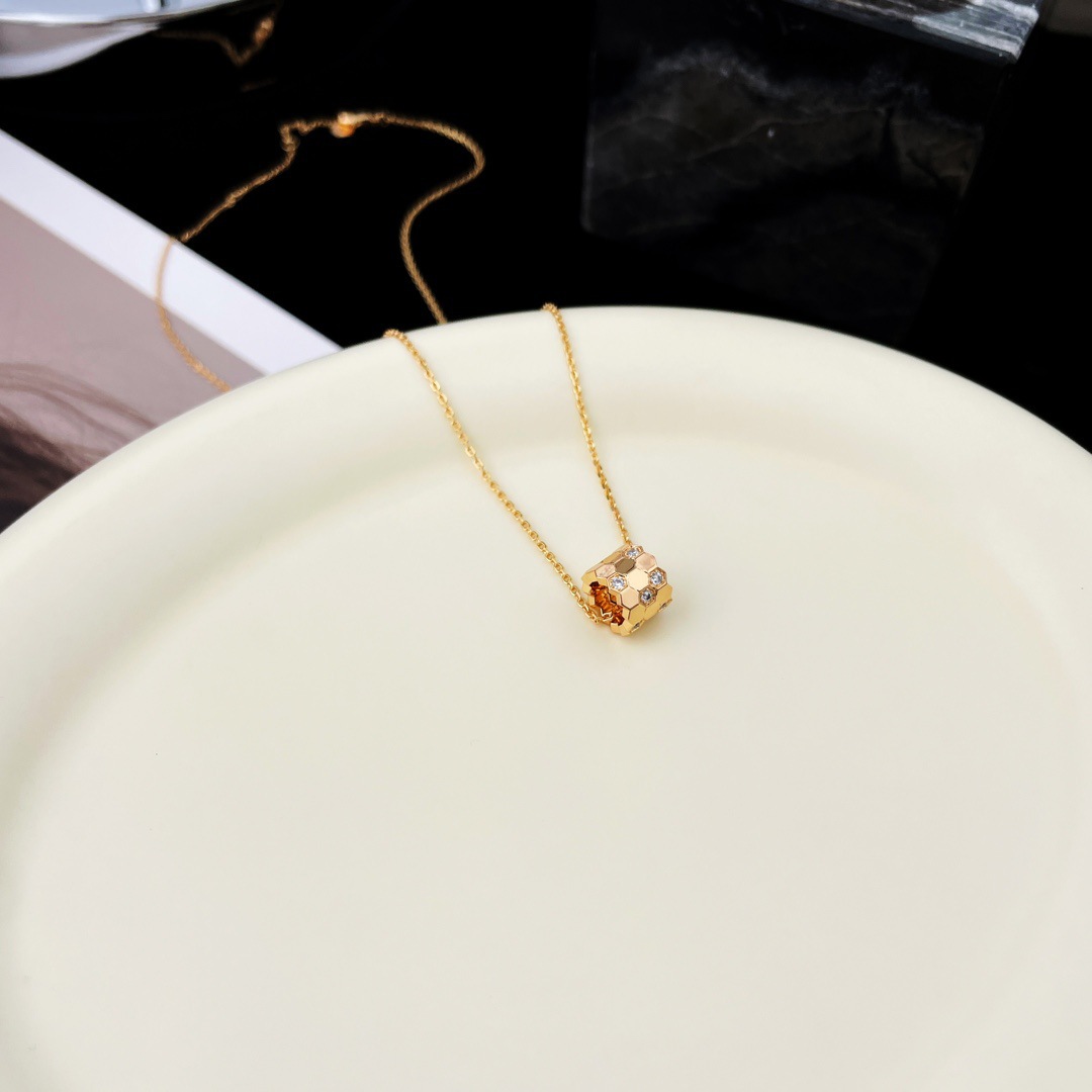 Guldversionen honeycomb diamant halsband, lätt lyx och nisch halsband, kvinnlig petite midje hänge, honeycomb nyckelbenskedja_voghion.com