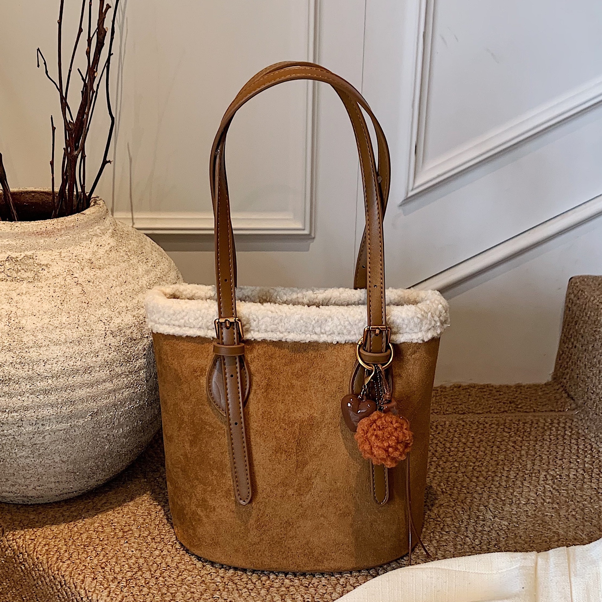 Bolsa de seda retro de alta calidad para mujeres 2025 nueva bolsa de cubo portátil de gran capacidad, bolso de hombro de seda