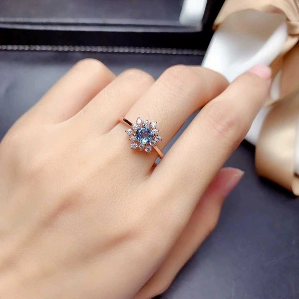 One size ring