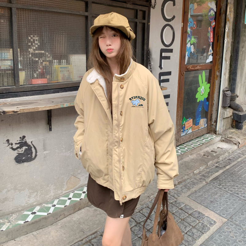 羊羔毛外套女冬装2025年新款美式学院风徽章立领加绒夹棉衫棒球服