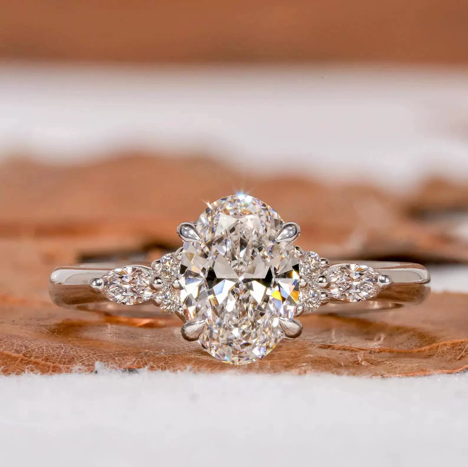 IGI培育钻石椭圆钻戒18K白金戒指可定9K金14K金Pt950铂金珠宝工厂