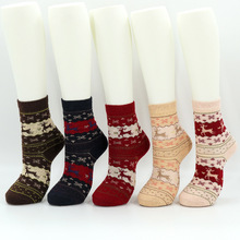 金丝小鹿厂家批发 圣诞袜子 海宁毛袜批发 兔羊毛袜 爆款地摊袜