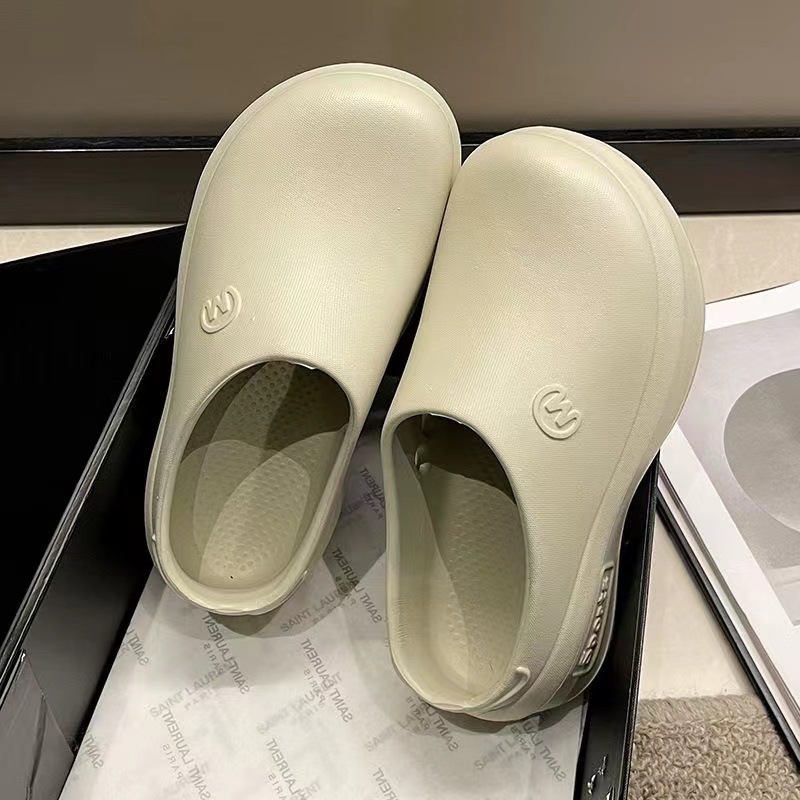 Heightening Chef's Shoes All-In-One Slippers Thick-Soled Baotou Outer Wear New Lightweight Non-Slip Clogs and Half Slippers for Women Wholesale