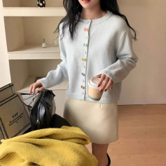 KANING秋新款气质温柔风立体蝴蝶结扣软糯毛衣女甜美减龄针织开衫